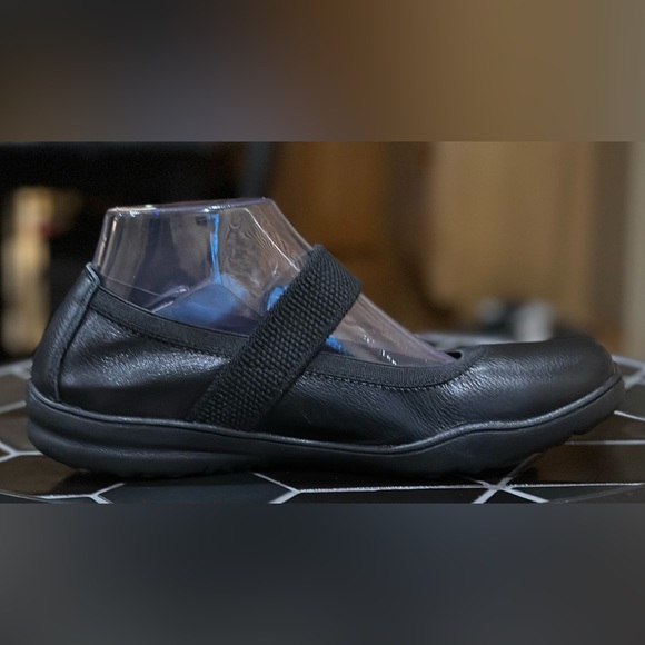 Taos Footwear Bandana 2 Slip-On Leather Mary Janes, Size 8 - Picture 7 of 13